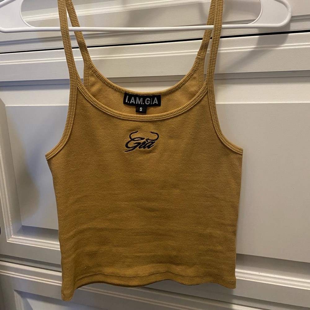 I AM GIA TALI TANK